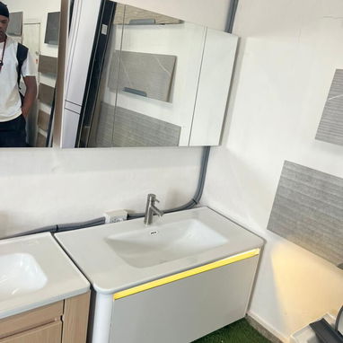 mueble de baño con su botiquín y mensajería incluida - Img 123884823