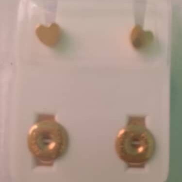 Aretes Antialérgicos medicinales perforaciones con pistola. - Img 126569485