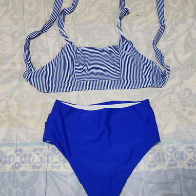 Trusas y trajes de baño - Img 115510270