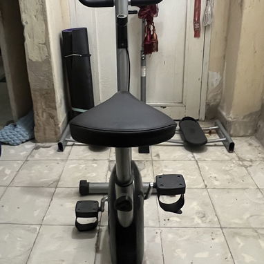 Caminadora, bicicleta estática y máquina de abductores - Img 125692624