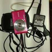 Se vende cámara fotográfica muy poco uso marca Sony. - Img 45278511