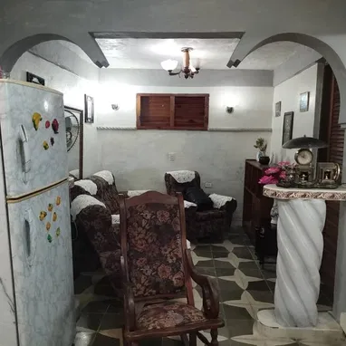 APARTAMENTO  SE VENDE CON VARIOS ARTÍCULOS DENTRO  CENTRO DE CIUDAD Y A 4 CUADRAS DEL BULEVAR - 6/10