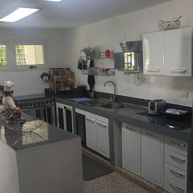 Casa semi independiente en Siboney perfecto estado y amplios espacios 110mil usd 53582376 - 4/10