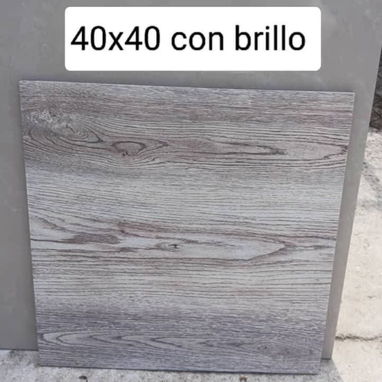 🚨🚨Losas , ceramica importada maxima.calidad de bariedad de medida , colores .Con brillo, y antirresbalante. - 3/4