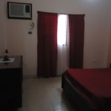 SE RENTA APARTAMENTO INDEPENDIENTE SITO EN CALLE 25 ENTRE PASEO Y CALLE A - Img 122731867
