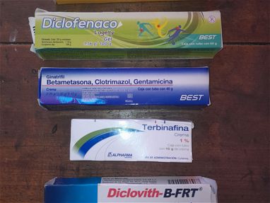 Tengo pomadas de varios tipo selladas y complejo vitaminicos b1,b6,b12 con declofenaco - Img main-image