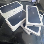 Vendo iPhone 13 nuevos en caja libres por rsin 320 USD - Img 55268007