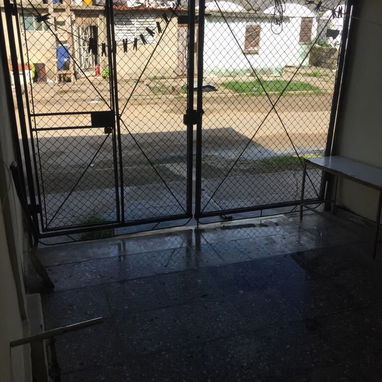 VENTA DE CASA INDEPENDIENTE - 4/10
