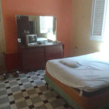Ref #87. Ofertaaa amplísimo biplanta en bajos con garaje en excelente zona de la Víbora!!! - 10/10