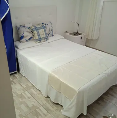 🚗👥 Apartamento de 2 Habitaciones en San Lázaro, Vedado REF 1375 - Img 96352986