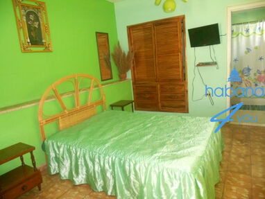 Hermosa casa a solo 5 cuadras de la pl de Guanabo , casa de 4 habitaciones climatizadas.  Reservas por WhatsApp 58142662 - Img 64198243