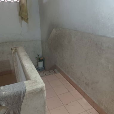 Apartamento en segundo piso ,con entrada independiente en Nueva Fortuna, Boyeros - 5/10