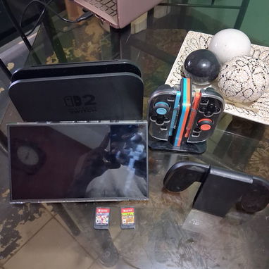 Nintendo switch 2 con todos sus accesorios como nuevo y con dos juegos 620 - 6/7