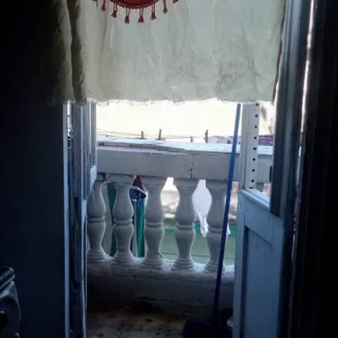 Hola en venta app 2 piso en Centro Habana en Reina en la misma calzada se deja con todo 2500 - 8/10