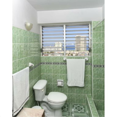 900 USD EL MES .RENTO LINEAL PROPIEDAD HORIZONTAL EN EL VEDADO 52501177 - Img 122213496