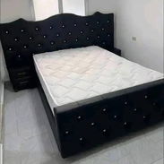 Camas tapizadas y colchones originales super confort y de espuma , llamar al 52422734 o WhatsApp - Img 51756908