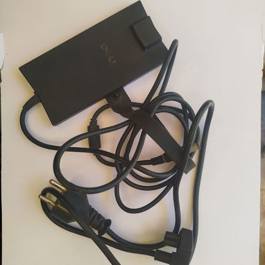 Vendo cargador Dell en 30 USD - Img 120021305