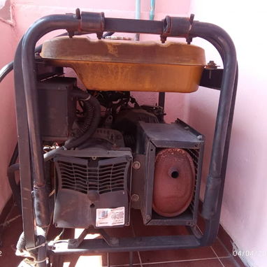 Planta eléctrica de gasolina ⛽ de 8500 w de uso - Img 118378857