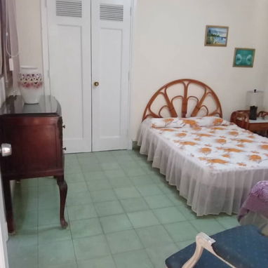 RENTA LINEAL■ APTO.INDEPENDIENTE 2 HABITACIONES, 2 BAÑOS, BALCÓN. CERCA DEL HOSPITAL AMEIJEIRAS Y UNIVERSIDAD DE LA HAB. - Img 123903561