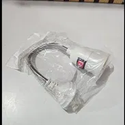 Lamparita mini muy básica. Socket con encendedor, cuello flexible y espiga para conectar al tomacorriente o estación de - Img 54896397