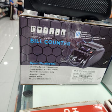 Contadora de dinero nueva en su caja detector de billetes falsos - Img 121296125