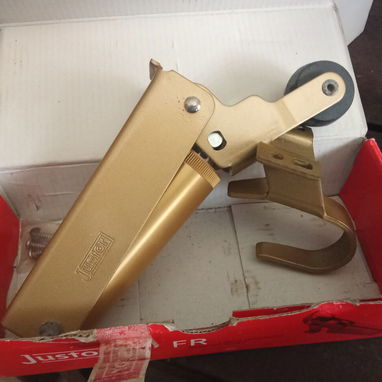 Se vende amortiguador de puerta nuevo en su caja. - 2/3