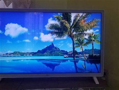 Televisor de 32pulgadas LG Smart tv tiene 3hdmi 2usb puerto lan para red con cajita konka  hd - Img 65619713