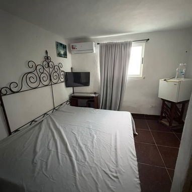 Venta Casa 4 Plantas Vedado (Grand Aston) | Cero Apagones + Parqueo - 6/10