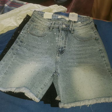 Shorts con perla y sin perla ,varias tallas - Img 123129657