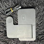 Cargador inalambrico para Samsung o iPhone con dos bases de carga inlambrica y otra para reloj 59530753 20usd - Img 55724035