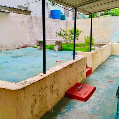 CASA EN BAJOS CON JARDÍN, CARPOCH Y PATIO DE TIERRA EN NUEVO VEDADO!!! - 9/9