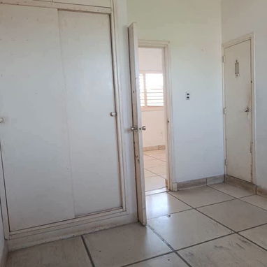 Apartamento capitalista a una cuadra de Ayestarán y Tulipán Cerro - 4/10