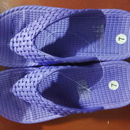 Chancletas de baño para mujer - Img 56853325