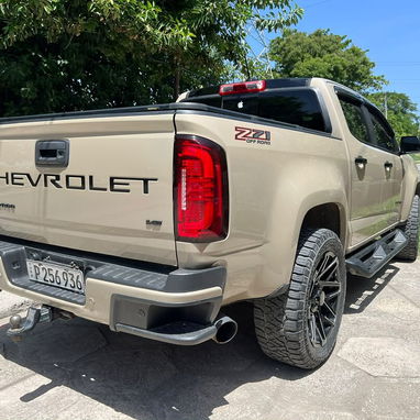 CHEVROLET COLORADO Z-71 - 5/9