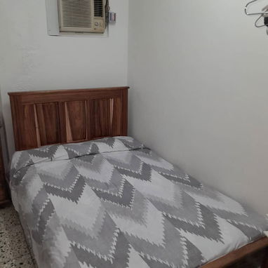 Renta x mes en el vedado disponible el viernes - Img 120927826