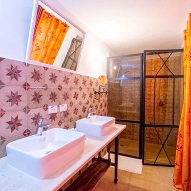 Renta en el CENTRO HISTORICO! vive noches habaneras! - Img 109487118