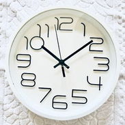 Reloj de pared 30cm diametro - Img 56904432
