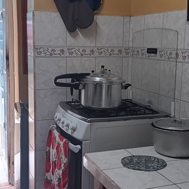 Venta apto. En Bajos ave.31 Playa 3 cuartos en 25 mil - 7/10