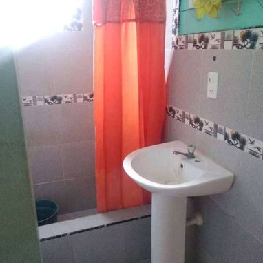 SE VENDE CASA DE 2 PLANTAS (Ojooooo🚨🚨🚨🚨🚨🚨con dinero en mano me ajusto) - 7/8