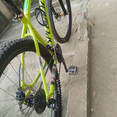 Specialized 27.5 $350 - 4/4