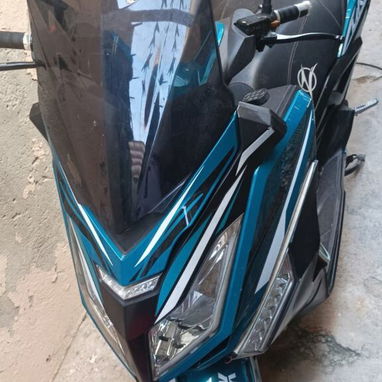 Vendo moto michozuki modelo murazaki 72v 45ah votol em100 motor QS. batería extra opcional de 40ah con su cargador 0km - Img 123983843