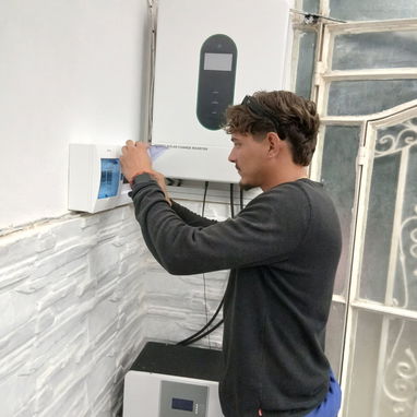 ⚡ PANELES SOLARES – Instalación profesional - Img 120483466