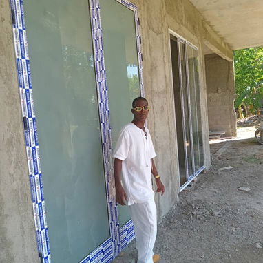 Puertas y ventanas de aluminio con Cristal - 8/10