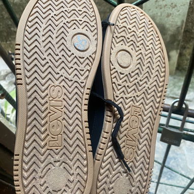 ❗️❗️❗️REBAJA DE PRECIO 👟Tenis Levi's ORIGINALES. - Img 125704185