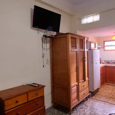 Renta lineal de apartamento en zona céntrica del Vedado - Img 123114997