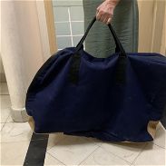 Vendo bolsa (maletín) muy fuerte, con forro impermeable por dentro - Img 45979551