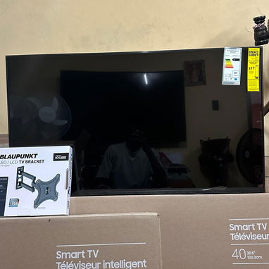 Smart TV Samsung 40 Pulgadas - Img 121815647