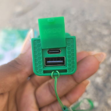 🔦 ¡Dile adiós a los apagones con la Barra LED Recargable Solar NEWVEW® NV-T240! ☀️ La solución perfecta y más completa - 3/5
