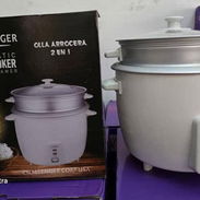 Olla arrocera (BLANCAS/NEGRAS) Marca CHALLENGER Capacidad de 1.5 L - Img 56056128