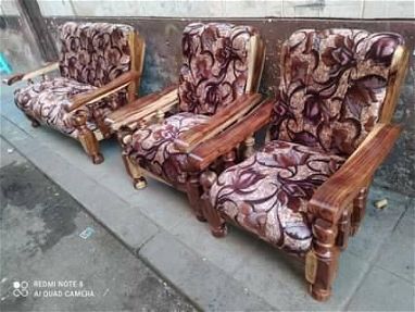 Muebles de madera tapizados - Img 65767141
